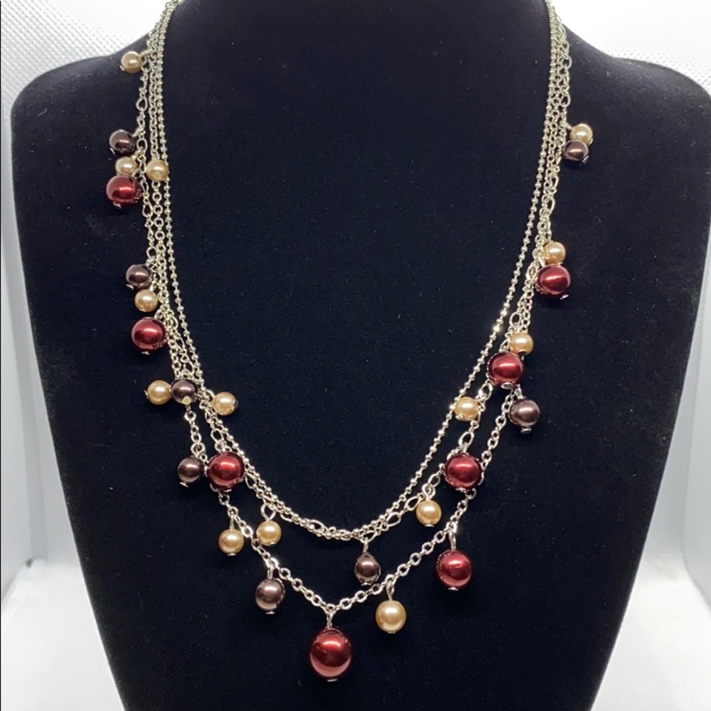 Premier Designs faux pearl necklace
